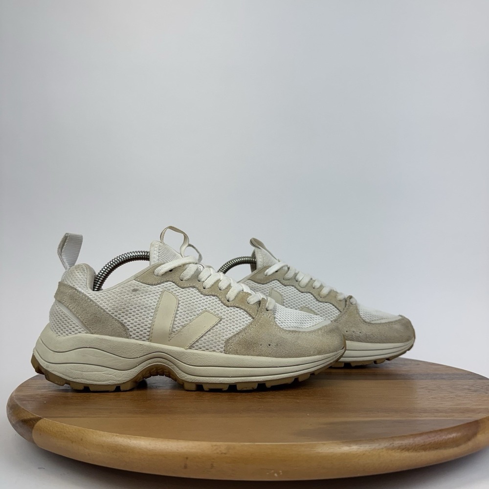 Womens Veja Venturi II Ivory Alveomesh Athletic Training‎ Sneakers Shoes Size 9